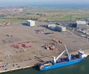 https://www.evwind.com/wp-content/uploads/2020/10/Preparatory-works-begin-for-wind-turbines-installation-of-the-Triton-Knoll-Offshore-Wind-Farm-672x372.jpg