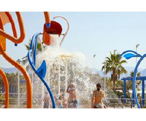 https://www.eysmunicipales.es/static/media/images/ckfinder/images/parque-de-agua-vortex-en-el-paseo-maritimo-antonio-banderas-de-malaga-1.jpg