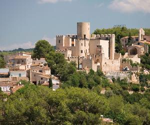 https://www.femturisme.cat/_fotos/pobles/main/castellet-i-la-gornal.jpg