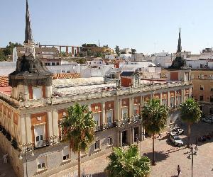 https://www.huelvainformacion.es/2020/04/06/huelva/Ayuntamiento-Huelva_1453065087_119543214_667x375.jpg