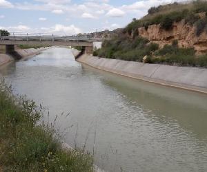 https://www.iagua.es/sites/default/files/styles/thumbnail-830x455/public/canal_de_aragon_y_cataluna.jpg?itok=pApWvW8V