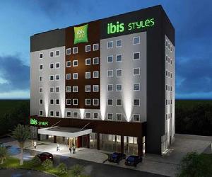 https://www.otaboanense.com.br/wp-content/uploads/2019/01/ibis_hotel_embu.jpg