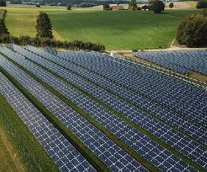 https://www.lavozdeltajo.com/fotos/49/photovoltaic-4525178_640.jpg