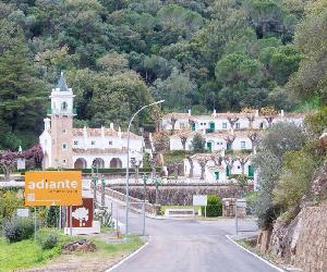 https://www.lavozdelsur.es/uploads/s1/23/13/62/0/poblado-pantano-de-los-urones-05_4_1000x574.jpeg