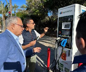 https://www.lagomera.es/media/281122-el-presidente-del-cabildo-casimiro-curbelo-durante-la-activacion-de-las.jpeg