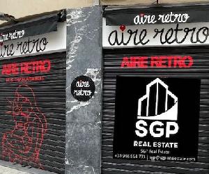 https://www.modaes.com/files/2022/empresas/au-revoir-cinderella/au-revoir-cinderella-tienda-980.jpeg