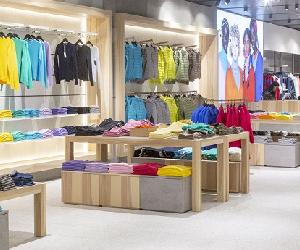 https://www.modaes.es/files/benetton/benetton-interior-tienda-728.jpg