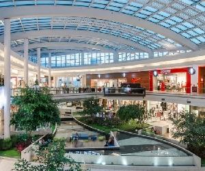 https://www.modaes.es/files/000_2016/mall%20plaza/centro-comercial-mall-plaza-vespucio-728-min.jpg