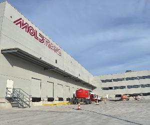 https://www.moldtrans.com/wp-content/uploads/2022/04/NUEVAS-INSTALACIONES-LOGISTICAS-MOLDTRANS-VALENCIA.jpg