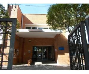 https://www.madrid.es/UnidadWeb/UGBBDD/EntidadesYOrganismos/CulturaYOcio/InstalacionesCulturales/CentrosCulturalesMunicipales/CCLatina/Ficheros/CCAlmiranteChurrucaFachada2.JPG