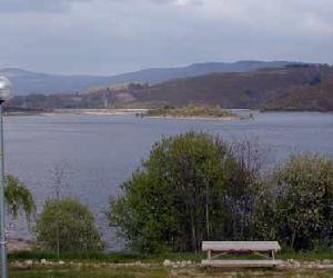 https://www.masmar.net/var/masmar/storage/images/pesca/nuestros-rios/rio-limia.-embalse-das-cunchas/embalse-das-conchas.-rio-limia-2/31765-1-esl-ES/Embalse-das-Conchas.-Rio-Limia-2.jpg