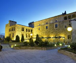 https://www.mein-spanien-urlaub.de/Paradores/PIC-Paradores/Parador-Plasencia/Parador-de-Plasencia-17-Nacht-in-Plasencia_X.jpg