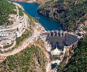https://www.sacyrinfraestructuras.com/documents/120248212/120249081/portugal_presa_de-foz_tua_1.jpg