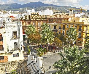 https://www.spain.info/.content/imagenes/cabeceras-grandes/andalucia/cabra-cordoba-s1263330085.jpg