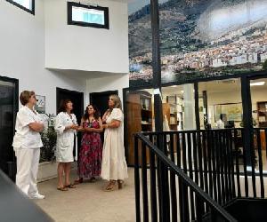 https://www.sspa.juntadeandalucia.es/servicioandaluzdesalud/sites/default/files/styles/noticias/public/sincfiles/wsas-media-sas_noticia_mediaimage/2024/Delegada%20visita%20CTS%20Ja%C3%A9n.jpg?itok=Lgeryo3n
