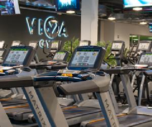 https://www.palco23.com/thumb/OTgweDM1MHgweDB4OTgweDM1MHgxLjEuNTI=/files/2024/19-fitness/viva-gym/viva-gym-gimnasio-cintas-980.png