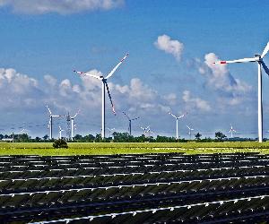 https://www.pv-magazine.es/wp-content/uploads/sites/11/2021/09/Renewable_energy_park.jpg