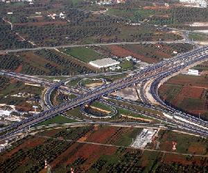 https://www.tornosnews.gr/en/files/799px_Attiki_odos1_Plans_for_road_between_Helliniko_and_Athens_Airport_through_Argyroupolis_tunnel_849033680.jpg