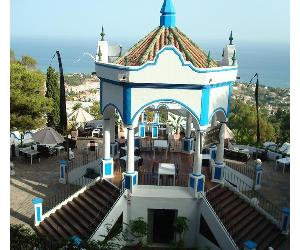 https://www.thepalmexperiencehotels.com/wp-content/uploads/2020/02/jardines-del-muro-benalmadena.jpg