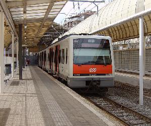 https://www.viajarabarcelona.org/wp-content/uploads/2013/10/ferrocarril-Wikimedia-Commons-Jtcurses.jpg