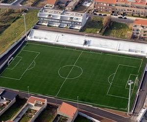 https://www.zerozero.pt/img/estadios/074/1223074_med_complexo_municipal_de_lavra.jpg.jpg