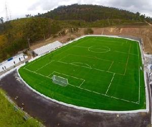 https://www.zerozero.pt/img/estadios/924/254924_med_estadio_municipal_de_sobrado.jpg