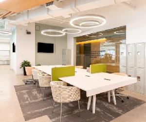 https://assets.iwgplc.com/image/upload/c_fill,f_auto,q_auto,h_432,w_auto,ar_178:100/CentreImagery/Fallbacks/P1_Marketing_Selects/Spaces_Miles_End_4524_Montreal_Canada_Coworking.jpg