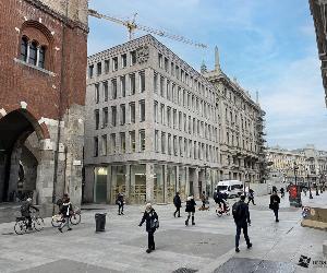 https://blog.urbanfile.org/wp-content/uploads/2023/03/2023-01-03-Urbanfile-Milano-Cordusio-palazzo-Venezia-Generali-piazza-Mercanti_2-1024x768.jpg