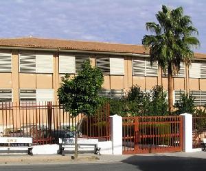 https://blogsaverroes.juntadeandalucia.es/iesmiguelcrespo/files/2020/05/fachada_sur.jpg