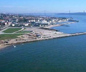 https://cdn.visitportugal.com/sites/default/files/styles/encontre_detalhe_poi_destaque/public/mediateca/N4.OTR1615D.jpg?itok=QoJzoGFV