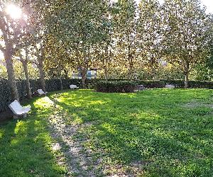 https://compostelaverde.santiagodecompostela.gal/wp-content/uploads/fotos/Parques%20E%20Xard%C3%ADns/par045/pre/Parque%20do%20Av%C3%ADo%20de%20Arriba.jpg