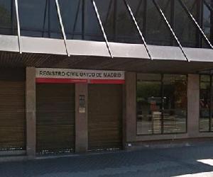 https://elmiradordemadrid.es/wp-content/uploads/2018/11/Registro-Civil-Madrid-entrada-pradillo-1.jpg