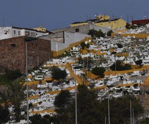 https://elfarodeceuta.es/wp-content/uploads/2020/08/cementerio-sidi-embarek-1-750x500.jpg