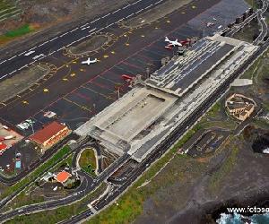 https://eltime.es/images02/islabonita/aeropuerto_la_palma_fotos_aereas_3.jpg