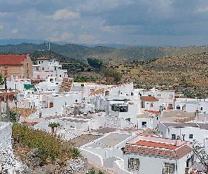 https://espanaviajar.com/wp-content/uploads/2019/04/LUCAINENA-DE-LAS-TORRES-Pueblos-de-Almeria.jpg