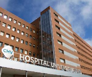 https://estaticos.elperiodico.com/resources/jpg/7/0/fachada-del-hospital-universitario-vic-1435919834407.jpg