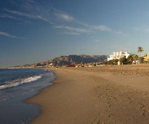 https://fotos.hoteles.net/articulos/playas-de-vera-en-almeria-2743-2.jpg