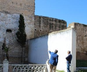 https://fuentesdeandalucia.org/wp-content/uploads/Visita-castillo-del-Hierro-tras-renui%C3%B3n-redu-4-1200x580.jpg