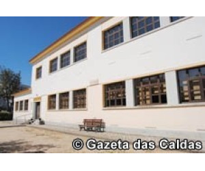 https://gazetadascaldas.pt/wp-content/uploads/2012/03/Escola.jpg