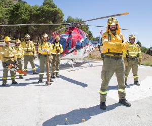 https://granadablogs.com/elobjetivodiscreto/files/2017/02/bomberos-infoca-puerto-lobo-cedefo-768x512.jpg