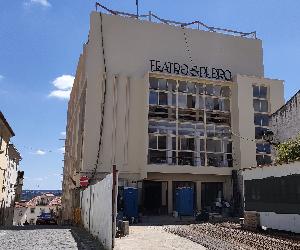 https://i0.wp.com/mediotejo.net/wp-content/uploads/2024/12/cineteatro-s.-Pedro-_-Abrantes-_-10-julho-2024-1-foto-mediotejonet-scaled-1.jpg