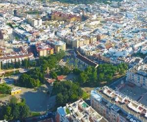 https://imagenes.20minutos.es/files/image_656_370/uploads/imagenes/2020/01/11/vistas-panoramicas-del-municipio-sevillano-de-alcala-de-guadaira.jpeg