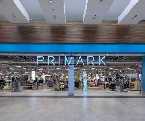 https://imagenes.20minutos.es/files/image_990_v3/files/fp/uploads/imagenes/2023/03/29/una-tienda-primark-en-una-imagen-de-archivo.r_d.1044-1117.jpeg