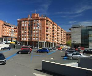 https://imagenes.forociudad.com/fotos/276384-parking-de-lapurdi.jpg