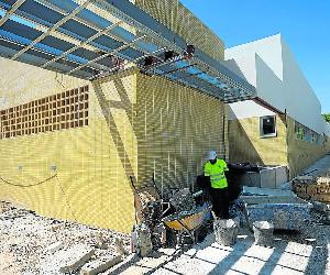 https://imagenes.heraldo.es/files/image_990_v1/uploads/imagenes/2022/08/17/el-colegio-maria-zambrano-de-parque-venecia-encara-la-ultima-fase-de-las-obras.jpeg