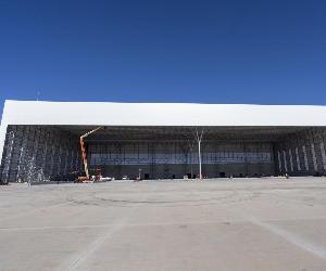 https://imagenes.heraldo.es/files/image_990_v1/uploads/imagenes/2023/02/17/aeropuerto-de-teruel.jpeg