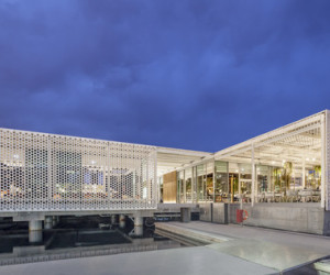 https://images.adsttc.com/media/images/56b4/968a/e58e/cefa/d300/09e4/newsletter/vista_nocturna_de_la_terrassa__Adria%C2%A6%C3%87_Goula_SCOB__Pati_Nu%C2%A6%C3%BCn%C2%A6%C3%A2ez_Agency.jpg?1454675543