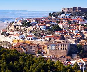https://images.hola.com/imagenes/viajes/20200121158596/imprescindibles-albacete-castilla-la-mancha/0-771-491/imprescindibles-albacete-t.jpg