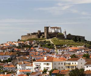 https://images.turismoenportugal.org/Arraiolos-Alentejo.jpg