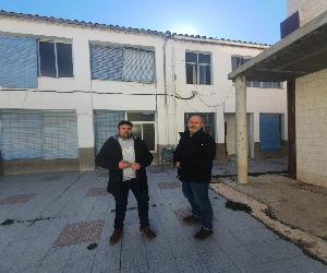 https://img.extrajaen.com/publicaciones/1200_foto-alcalde-y-aquitecto.jpeg